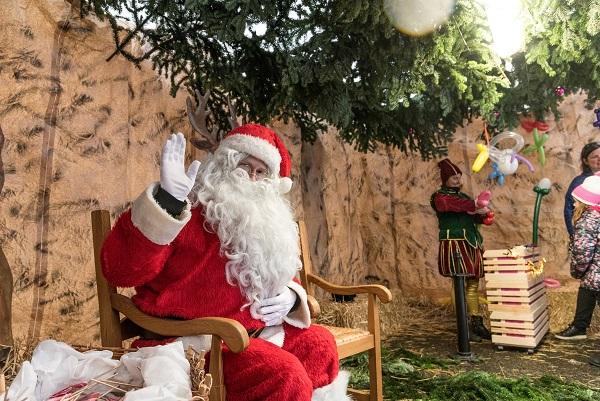 Marché noël Essert Romand