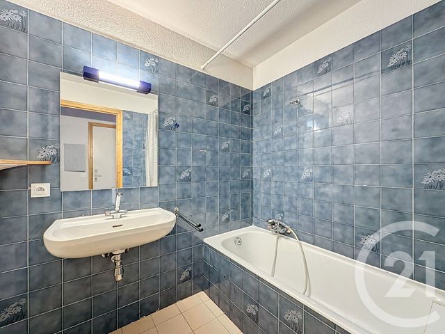 Afficher la photo en grand Appartement T3 à vendre - 3 pièces - 56.8 m2 - ST JEAN D AULPS - 74 - RHONE-ALPES - Century 21 Call Home
