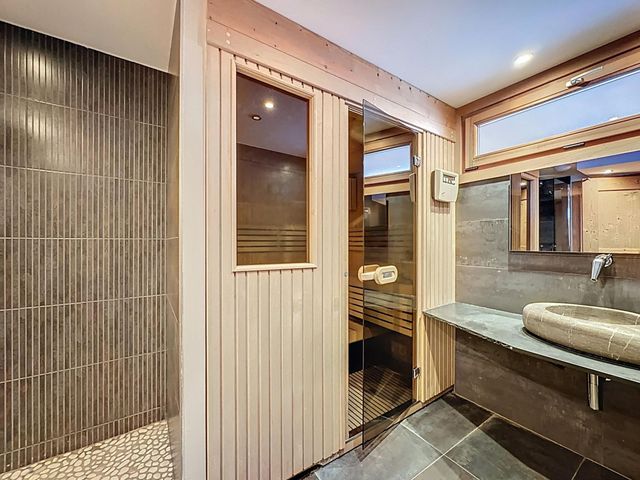 maison à vendre - 11 pièces - 338.0 m2 - AVORIAZ - 74 - RHONE-ALPES - Century 21 Call Home