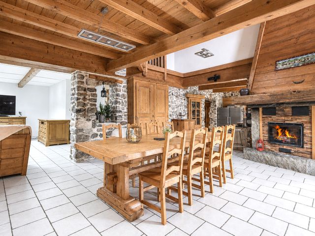maison à vendre - 10 pièces - 465.0 m2 - MIEUSSY - 74 - RHONE-ALPES - Century 21 Call Home
